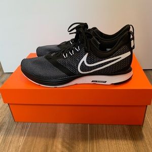 SELL TODAY! Nike Sneakers